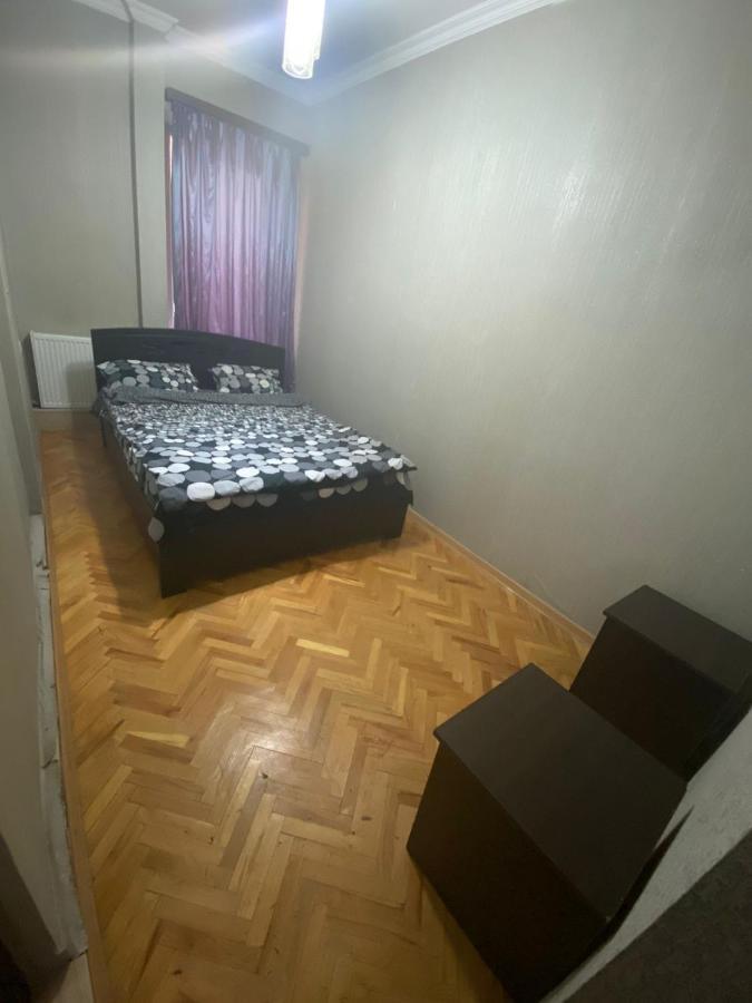 Kiev Hostel ティビリシ エクステリア 写真