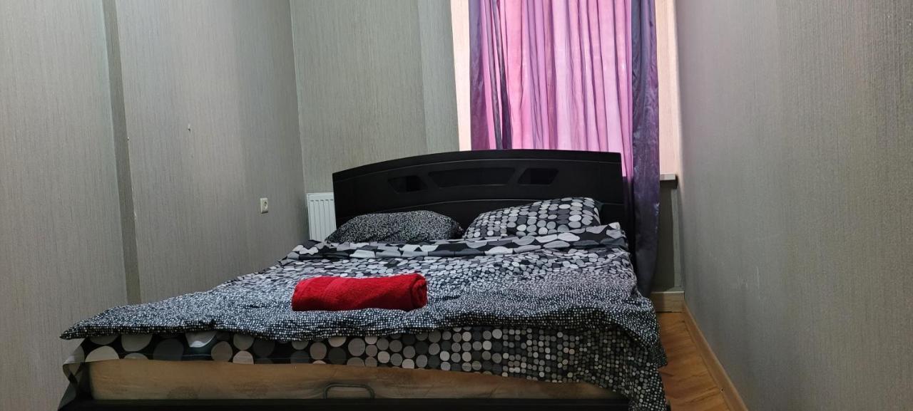 Kiev Hostel ティビリシ エクステリア 写真