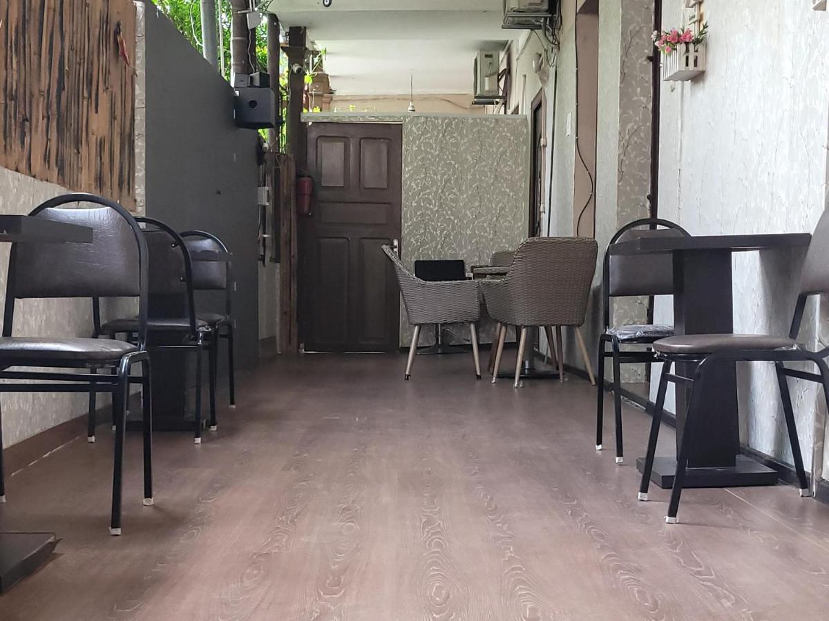 Kiev Hostel ティビリシ エクステリア 写真