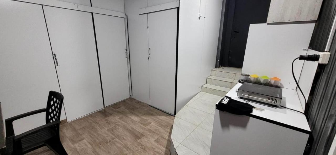 Kiev Hostel ティビリシ エクステリア 写真