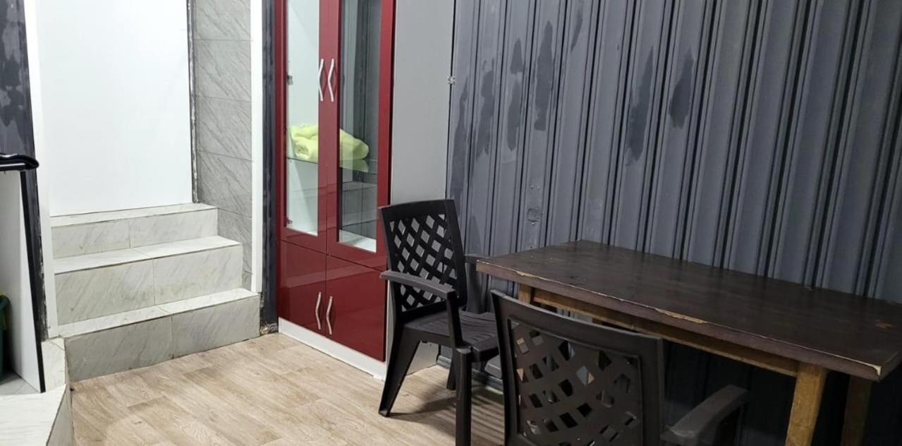 Kiev Hostel ティビリシ エクステリア 写真