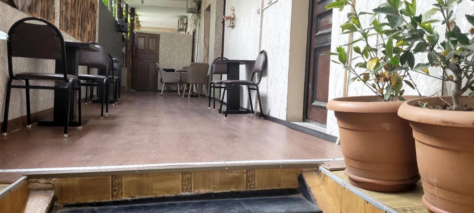 Kiev Hostel ティビリシ エクステリア 写真