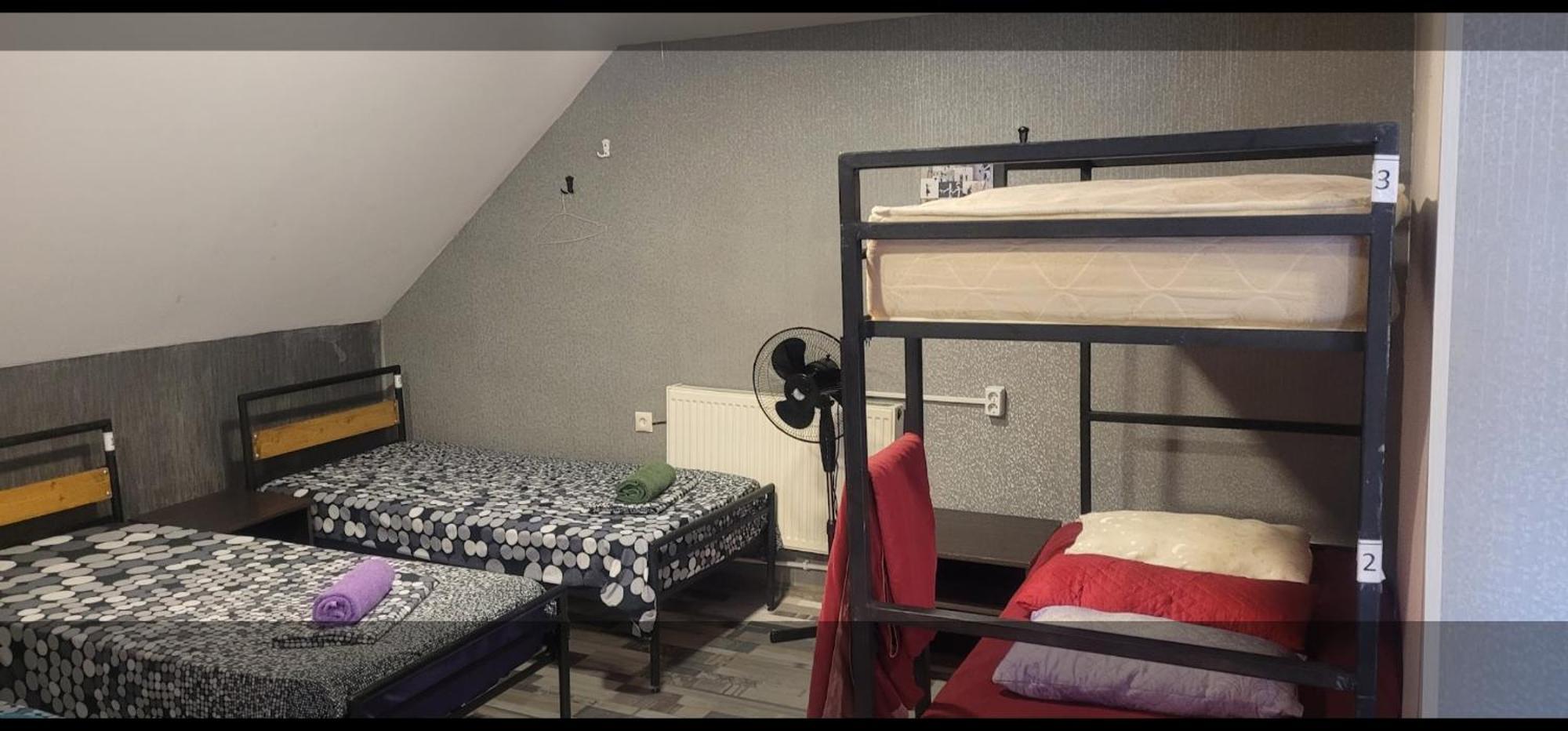 Kiev Hostel ティビリシ エクステリア 写真
