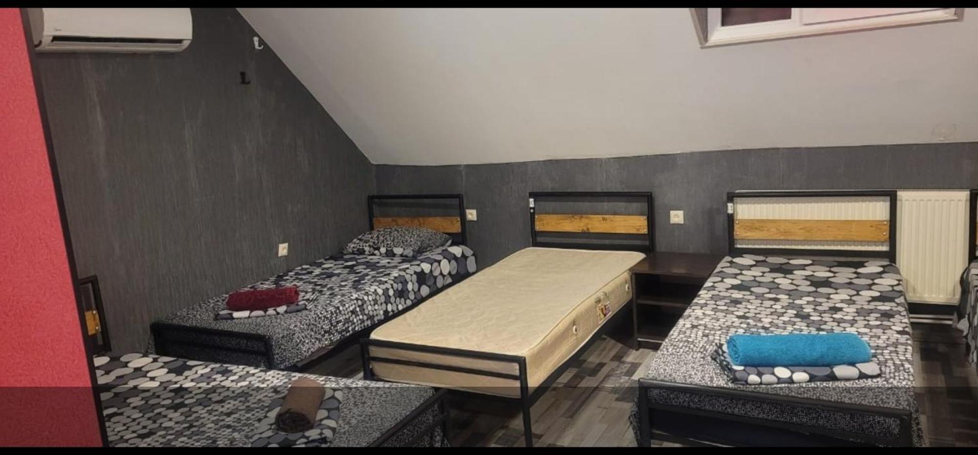 Kiev Hostel ティビリシ エクステリア 写真