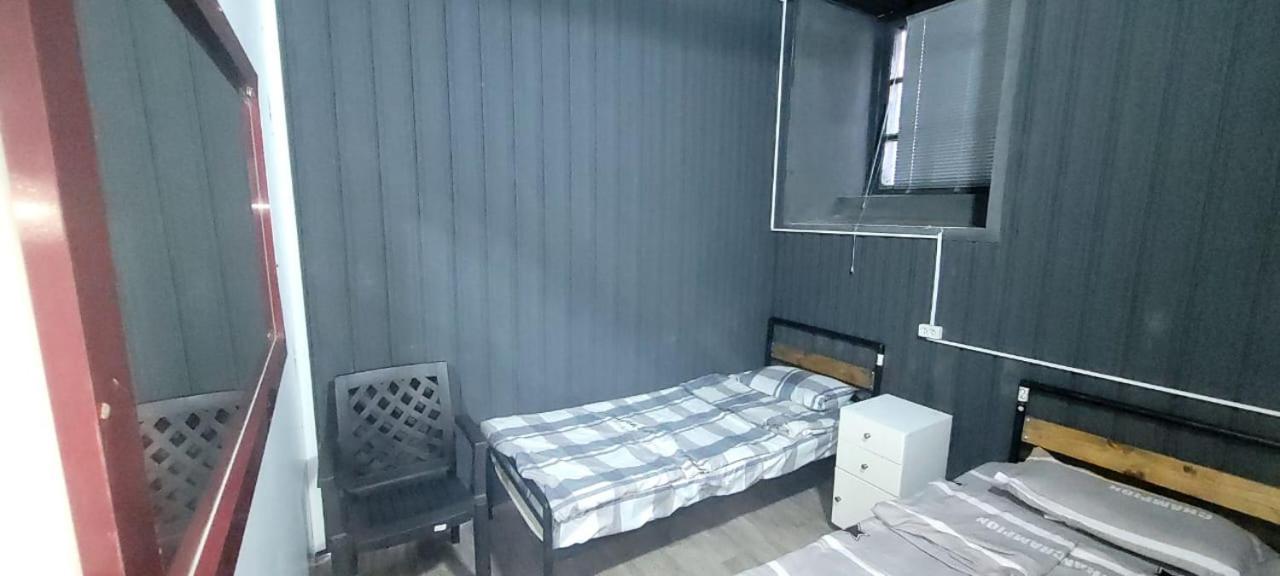 Kiev Hostel ティビリシ エクステリア 写真