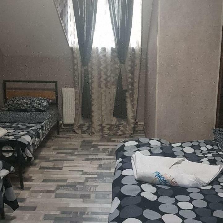 Kiev Hostel ティビリシ エクステリア 写真