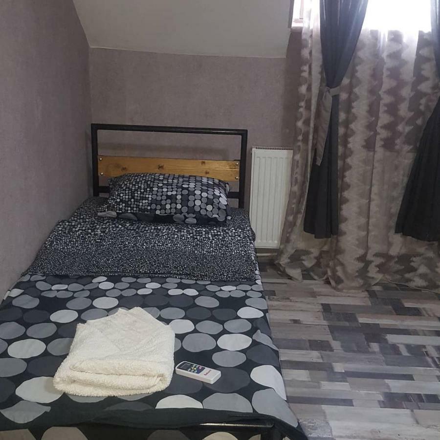Kiev Hostel ティビリシ エクステリア 写真