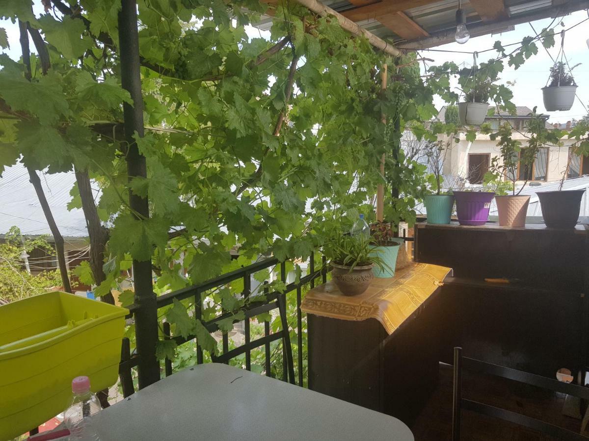 Kiev Hostel ティビリシ エクステリア 写真