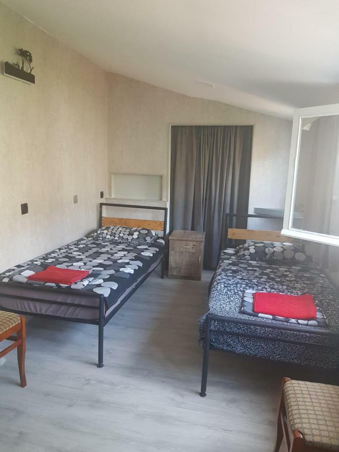 Kiev Hostel ティビリシ エクステリア 写真